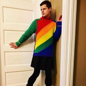 Meet your Posher, Evan